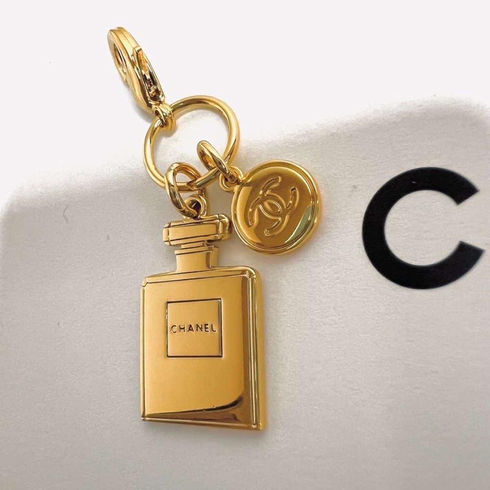 Chanel charm
